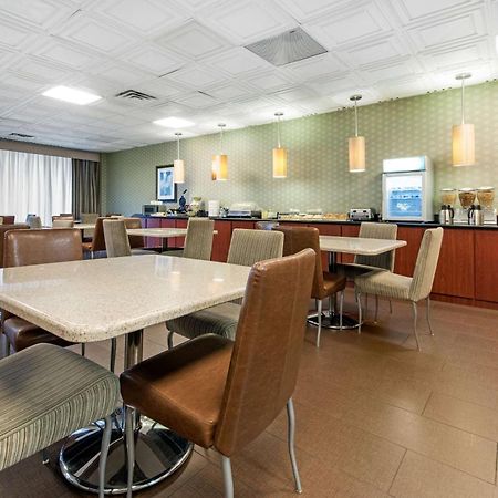 Quality Inn & Suites Charleston - Civic Center Luaran gambar