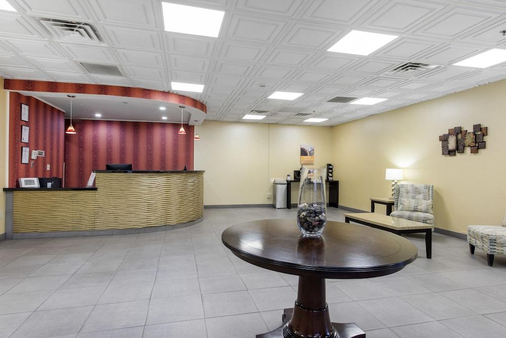 Quality Inn & Suites Charleston - Civic Center Luaran gambar