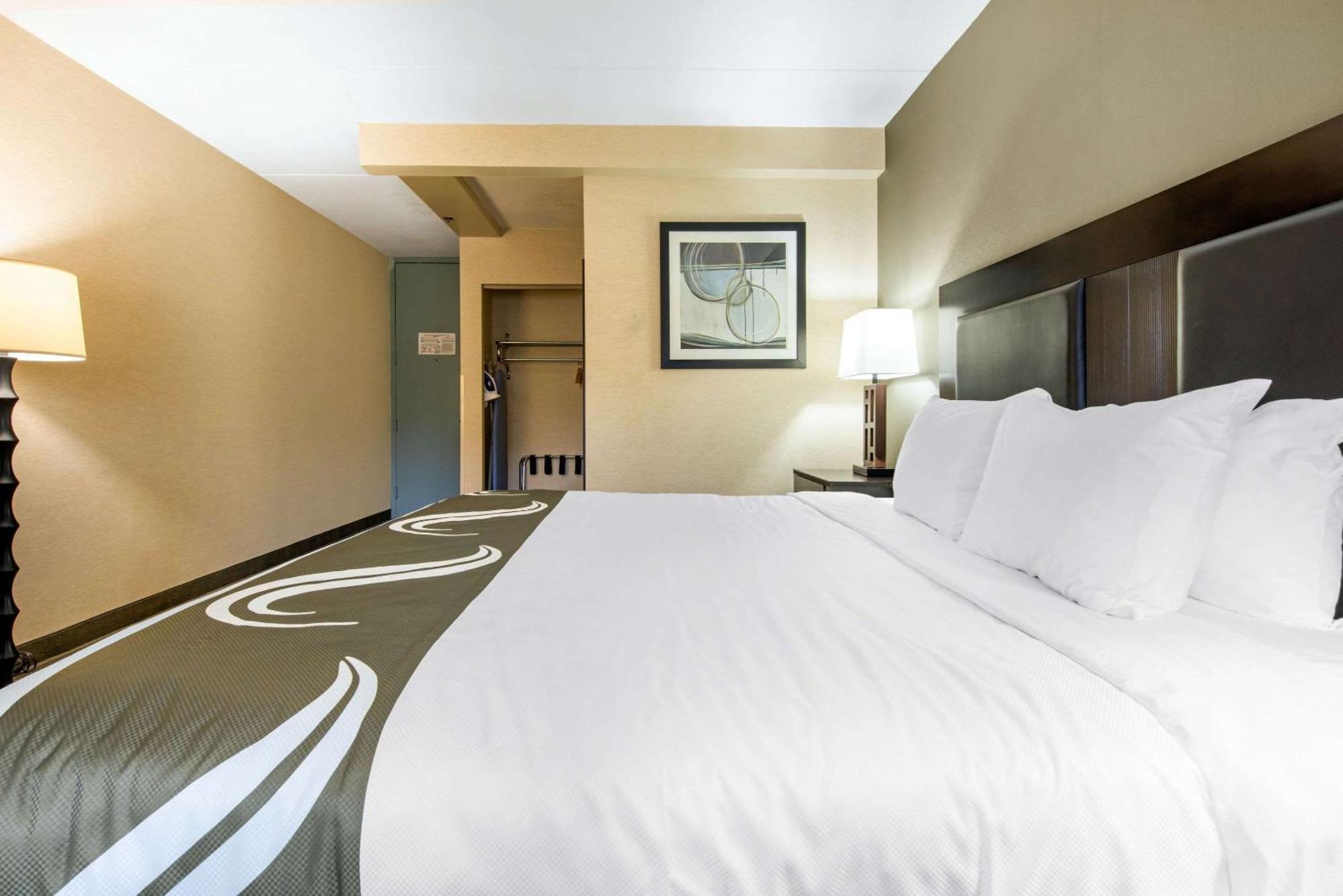 Quality Inn & Suites Charleston - Civic Center Luaran gambar