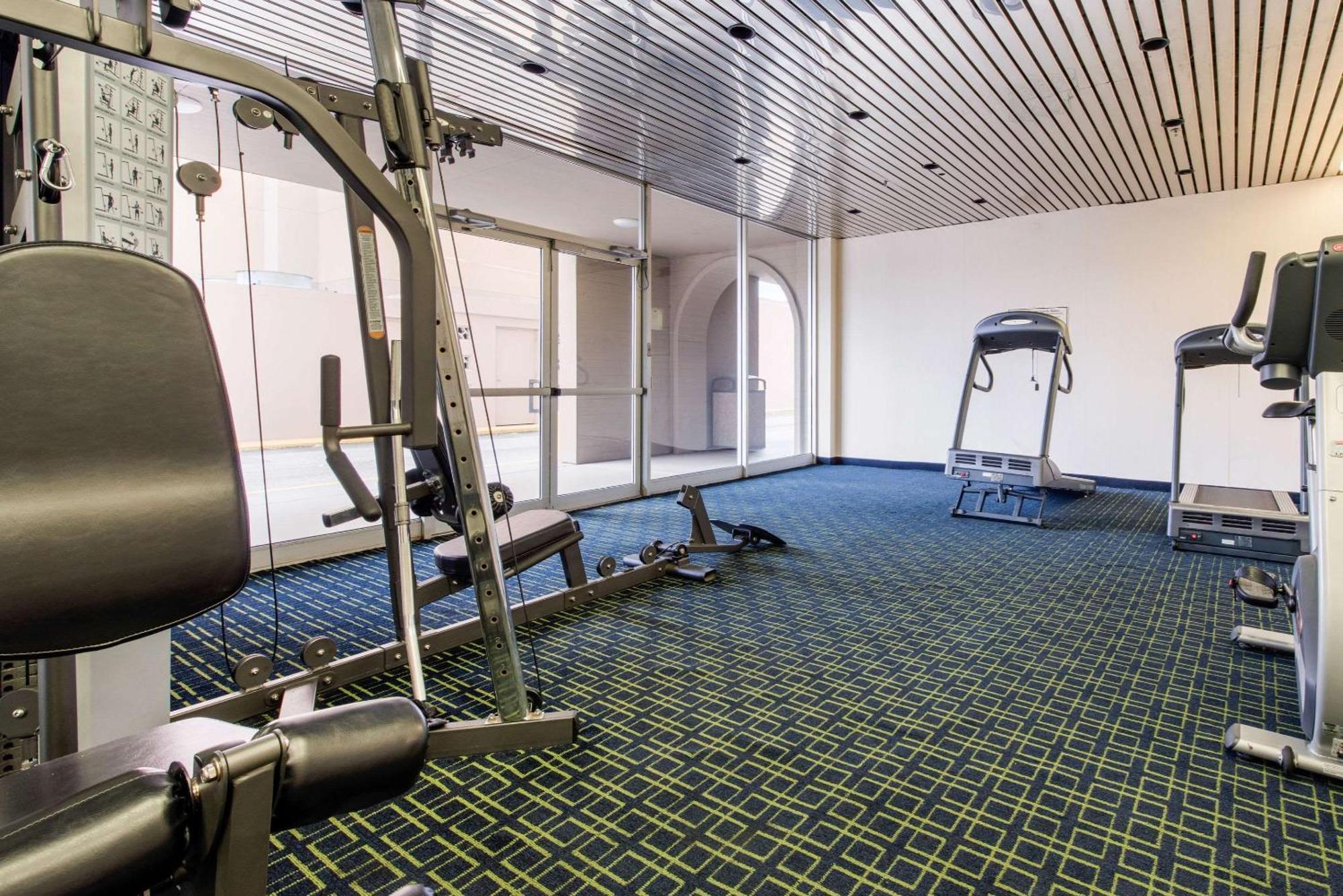 Quality Inn & Suites Charleston - Civic Center Luaran gambar
