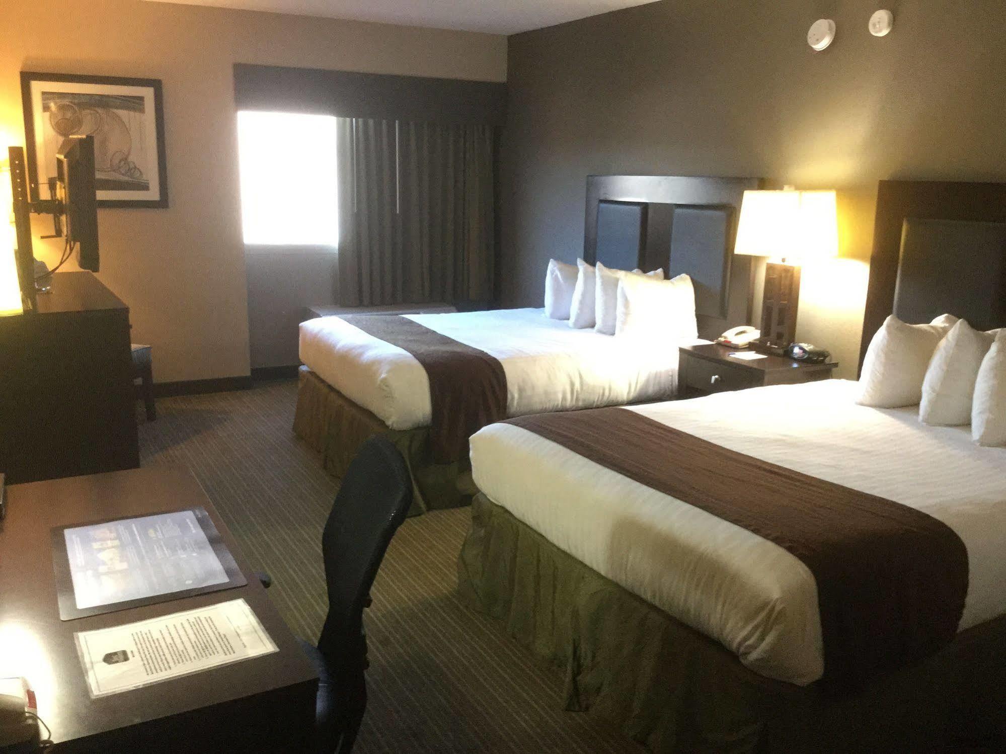 Quality Inn & Suites Charleston - Civic Center Luaran gambar