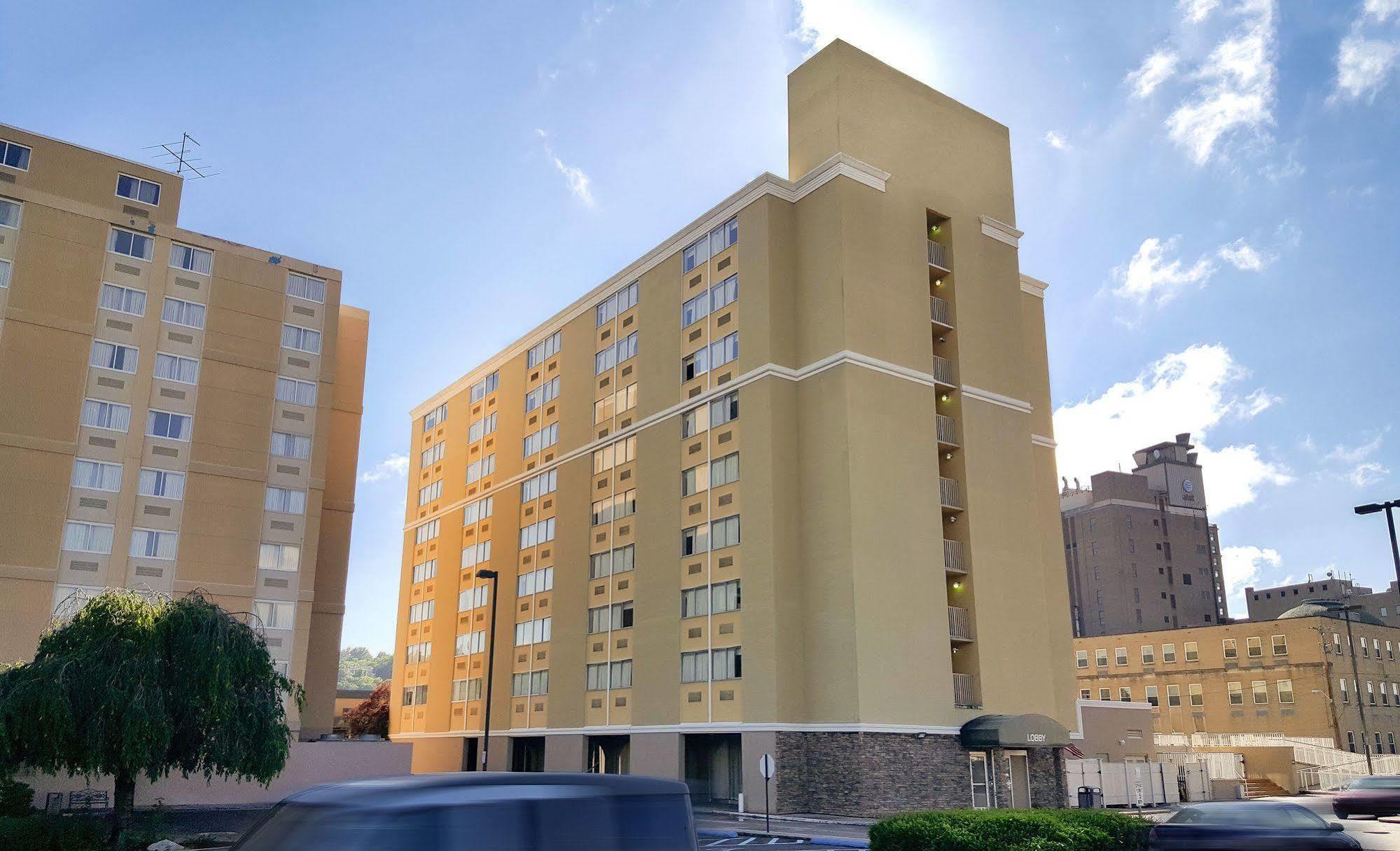 Quality Inn & Suites Charleston - Civic Center Luaran gambar